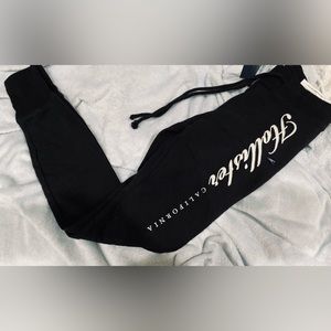 Hollister Joggers Extra High Rise NWT-XS